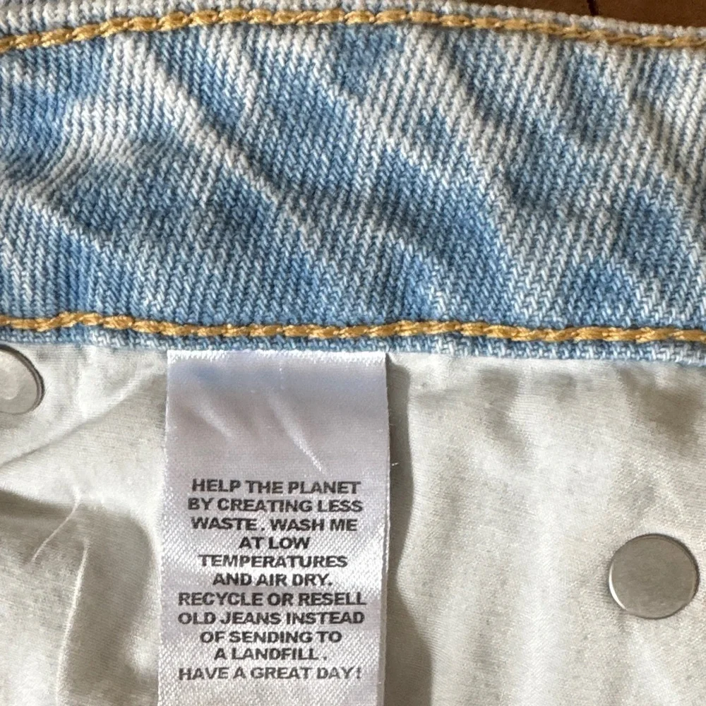 Pac Sun. Zoe Light Blue Women's low rise Girlfriend size 23 Jeans. EUC - Picture 9 of 11